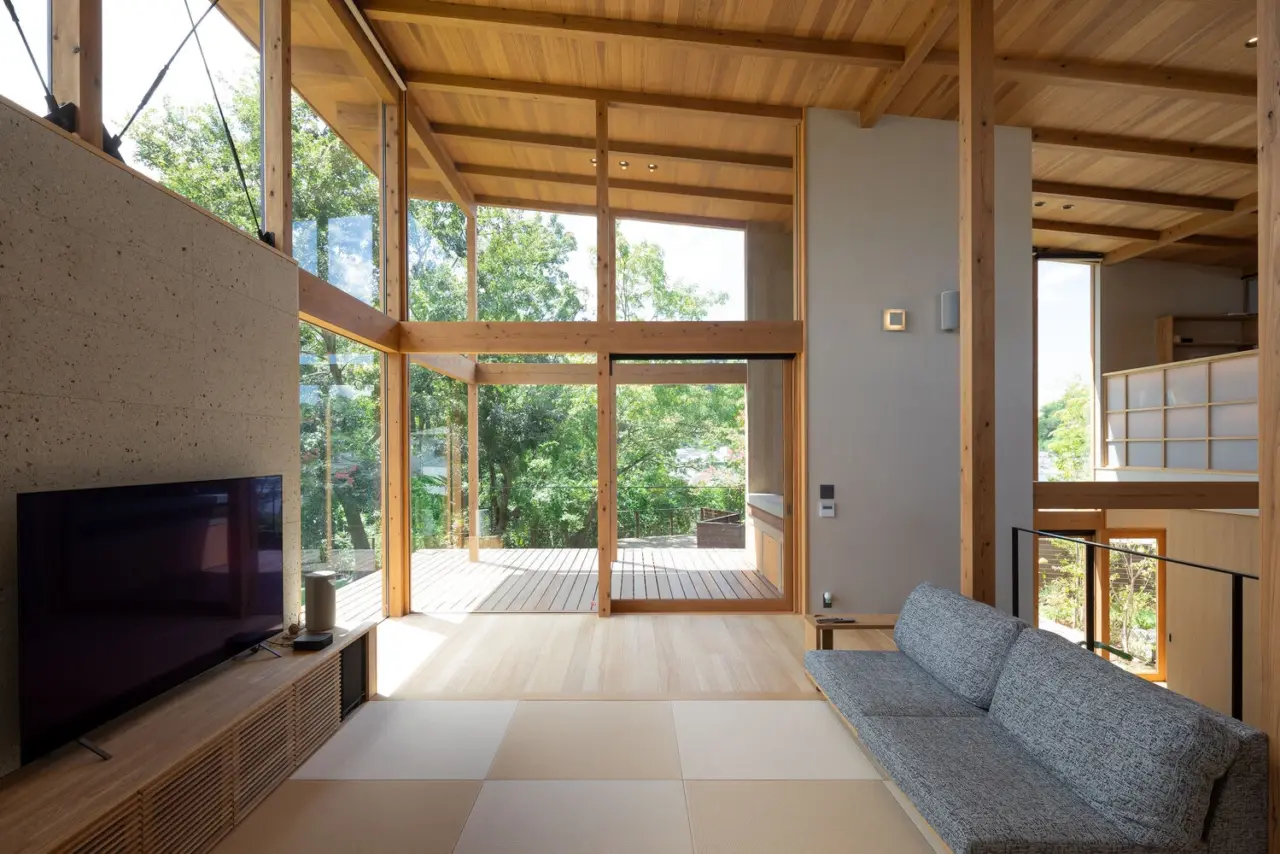 新築住宅の外観と室内設備