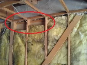 落ちたグラスウール